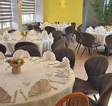 Restaurant Normand Non Etoile Ambiance Familiale De Charme *